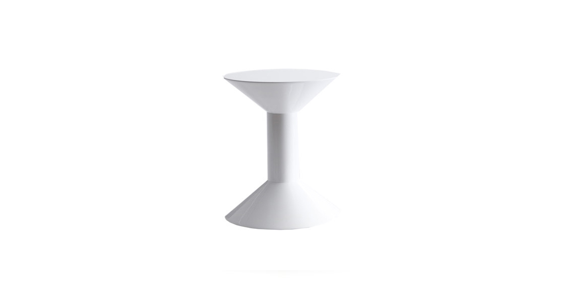 [乐竞在线注册 - 桌几|茶几/边几|办公家具|（中国）科技公司家具|Shape 茶几/角几]