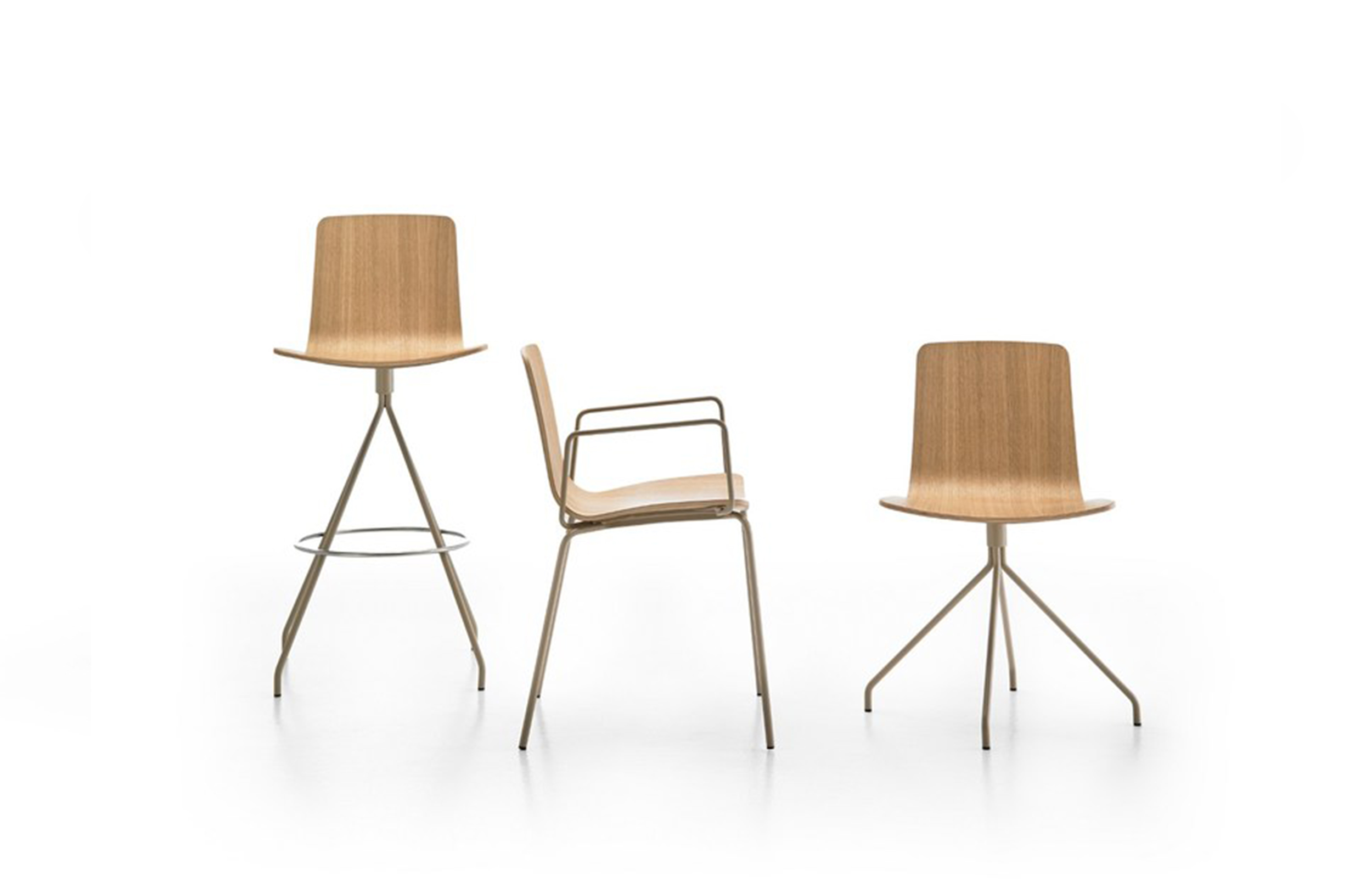 乐竞在线注册 - 坐具|吧椅/凳子|办公家具|（中国）科技公司家具|Klip Stool 吧椅