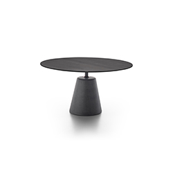 ROCK TABLE 餐桌/咖啡桌 吉恩马利·马索德  乐竞在线注册 - 桌几